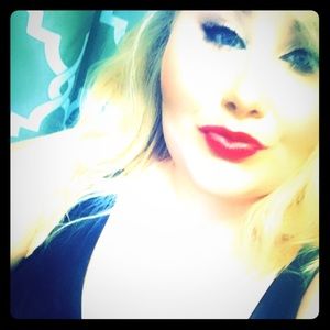 Meet your Posher, Alisha